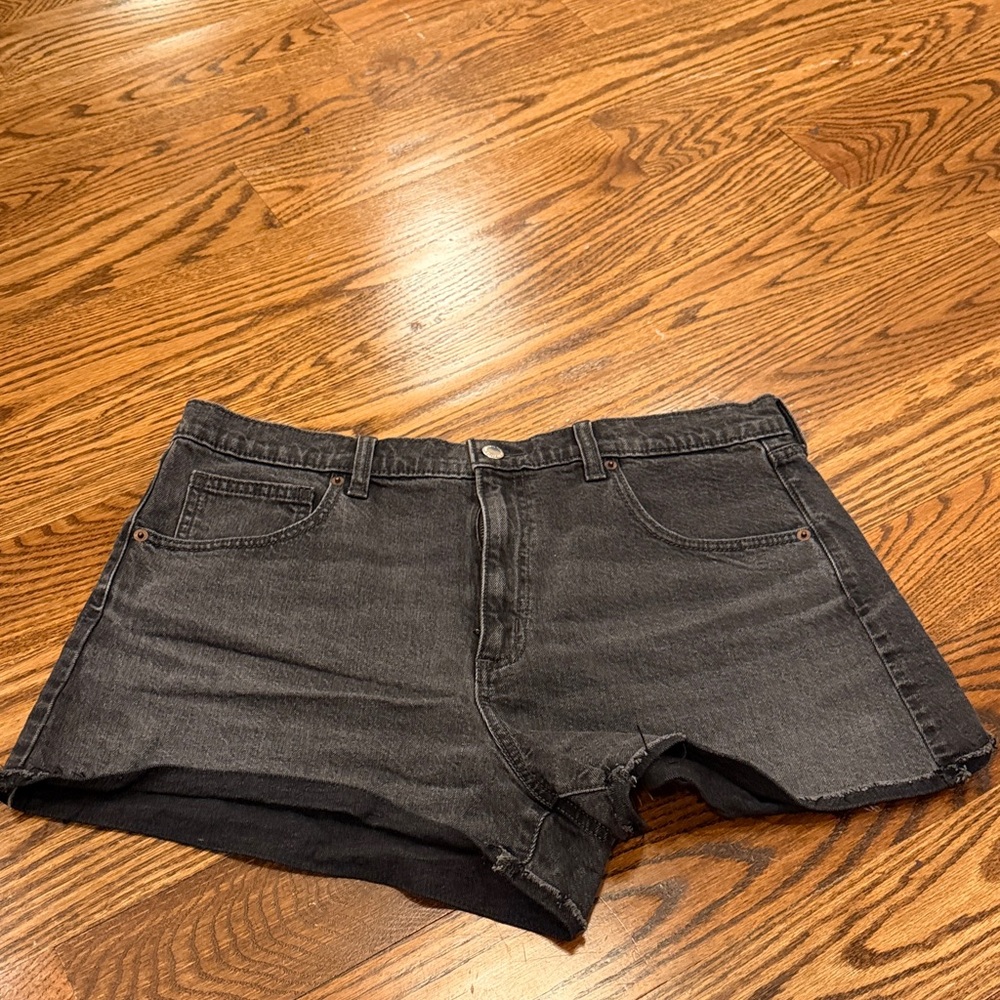 Universal Thread Black Jean Shorts